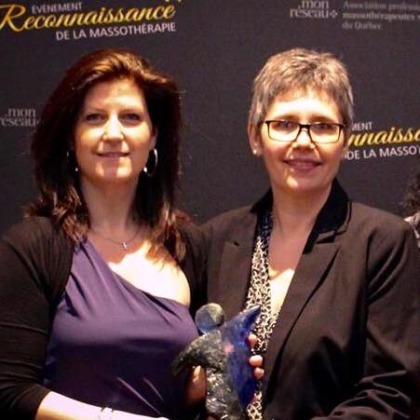 Francine O’Dowd et Annick Sanssouci de Longueuil avec leur prix Distinction 2015