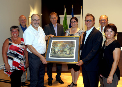 Claude Palud a été honoré par le conseil municipal et Varennes.