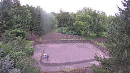 Les travaux pour aménager le monument hommage à Michel Chartrand sont commencés au parc qui porte son nom.