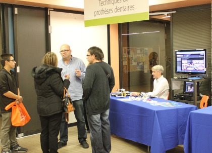Assistance record aux portes ouvertes du cégep Édouard-Montpetit.