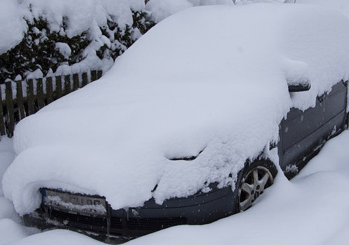 La Prairie interdit de stationner son véhicule sur les voies publiques du 1er décembre au 1er avril, de 24 h à 7 h.