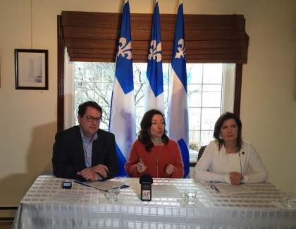 Les députés Bernard Drainville, Martine Ouellet et Diane Lamarre.