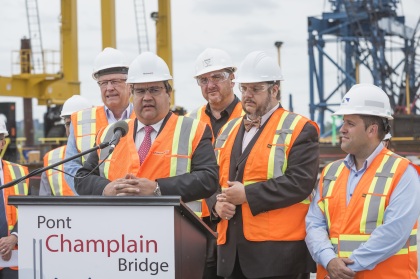 Visite de maires et d'un conseiller au chantier du pont Champlain.