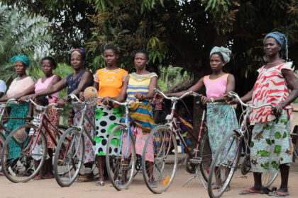 Collecte de vélos àSaint-Hubert pour des pays pauvres.
